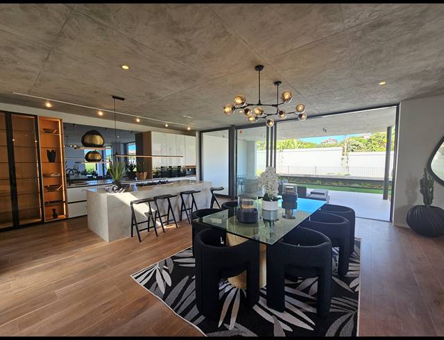 4 BEDROOM FREEHOLD FOR SALE IN HAWAAN FOREST ESTATE